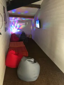 Maison en pierre rénovée dans le centre du village, climatisation et piscine - Image 2