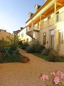 Calm & Comfortable Flat in the Heart of the Pyrenean Spa of Bagnères-de-Bigorre - Image 1