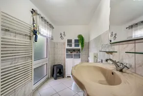 Casa vacanze 'Bungalow Sebastian' con terrazza privata, Wi-Fi e aria condizionata - Image 3