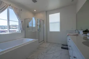 San Diego style retreat awaits you. - Image 2