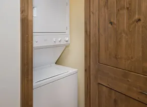 5 Star Luxury - Truly Ski in/ ski out 2 bedroom spacious condo Bachelor Gulch - Image 2