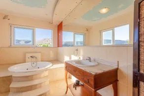 Villa Pelagos - Five Bedroom Villa, Sleeps 10 - Image 2