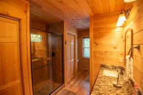 Eagle Ridge | Panoramic Mountain Views | Hot Tub & Game Room - Image 4
