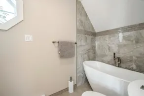 Stunning Ocean Front cottage, minutes from the beach - Image 2