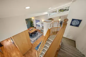 Incredible Dundee Hills Escape, Pet Friendly, Hot Tub, Covered Deck, Walk to Park, Food, and Wine - Image 2