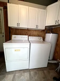 Ultimate Hideaway in the pines next to Lake Marion - Image 2