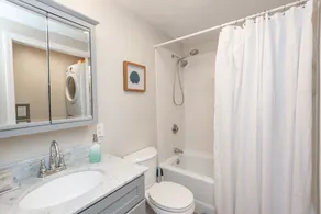 3 bedroom condo nestled in Historic fishing village - dog friendly - Image 4