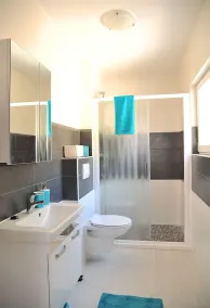 House Josin san - Image 4