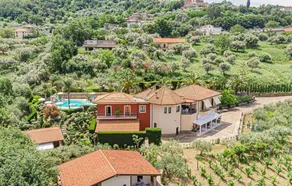 Wohnung in Villa mit Pool - Image 5