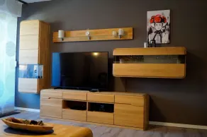\"The Black Forest Is Still Going Strong\" Large apartment with a spacious south-facing balcony, Wi-Fi, and Magenta TV - Image 2