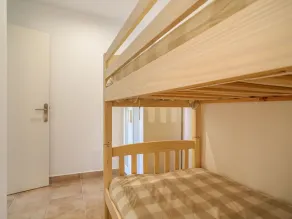 Hyggelig lejlighed for 4 gæster med WIFI, klimaanlæg, TV og terrasse - Image 5