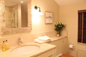 Luxury Cottage In Christow. - Image 4