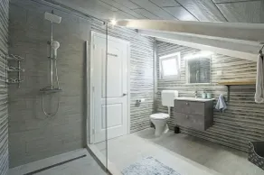 Modern Beach Loft - Image 2