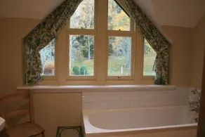Magical Woodland Cottage - Image 2