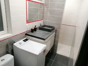 Charmant appartement T2 dans villa idéal pour professionnels ou pour passer des vacances - Image 3