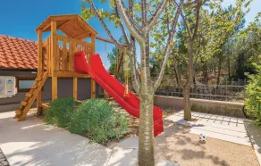 Lovely Home In Pridraga - Image 4