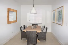 Beautiful beachfront condo in Paradise - Image 5