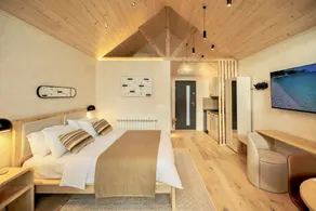 One-Bedroom Barnhouse Cabin in Dealu Mare - Image 5