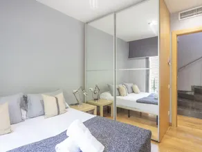 Penthouse in Gràcia 2 rooms 6 pax Pool and Terrace- free WiFi - Image 5