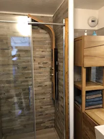 Charming, completely renovated 3-bedroom apartment in a mountain style - Image 3