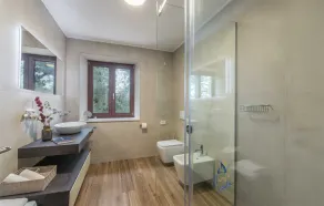 Luxury Mediterranean 4-BR Villa for 8 with Sauna and Heated Pool - Image 5