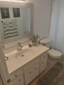 Newly remodeled, all new furniture, beaches, shopping, restaurants, golf, tennis - Image 3