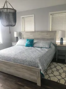 Maison jumelée récemment rénovée de 3 chambres et 2 salles de bains Bloc et demi de la plage - Image 5