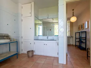 Nice apartment in villa for 5 people with pool, WIFI, TV, patio and pets allowed - Image 4