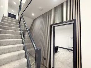Santi House - Image 2