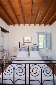 Chora villa 1 with unique sea view - Image 2