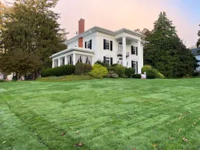 Retreat in Style: Luxury for Family & Friends - Image 4