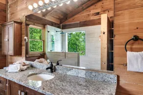 Eagles Perch Pool Cabin - Image 2