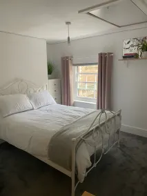 Grade II Monmouth 4 bedroom Townhouse in the heart of Monmouth - Image 4