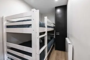 2 bedroom apartment with parking and balcony - Image 5