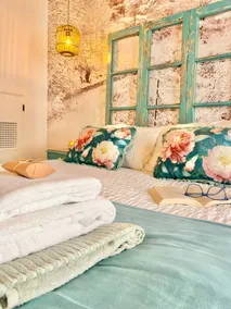 Holiday Home \"Recuerdos del Sur\" with Pool, Terrace, Balcony, BBQ, A/C & Wi-Fi - Image 3