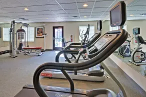 1 Bedroom | Free Breakfast + Pool Access - Image 2