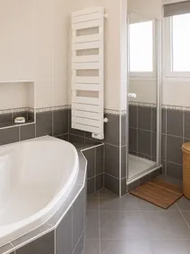 Le Logis Pomone — Upscale 5-bedroom home — Secure private pool - Image 2