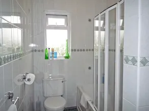 Mountain View Holiday Home by Trident Holiday Homes - Image 2