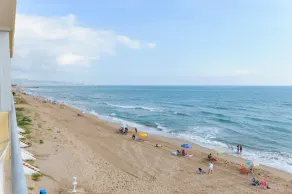 TURIA - Modern apartment on the beachfront - Image 4