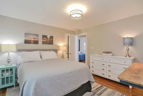 Ryal Side Hideaway: Beverly Charm - Image 5
