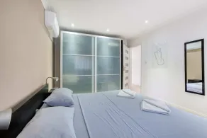 Seafront 3 bedroom apartment - Image 4