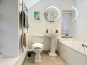 Alojamiento de 3 habitaciones en St Mawgan - Image 2