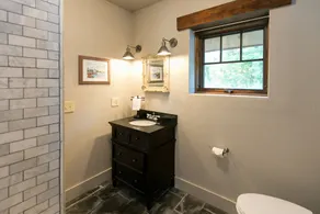 Gorgeous 13acre Eigentum am Sheepscot River w / 2 Schlafzimmer Cottage & Air Stream - Image 2