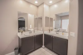 Like New Home Private pool ,New furnishings, 20 mins to State Farm stadium - Image 2