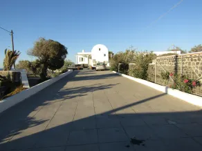 Santorini Summer Lovers House - Image 4