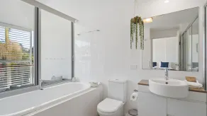Riverside luxury apartment across two levels at Waterline. - Image 3
