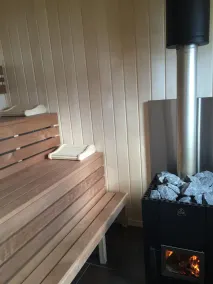 Vestbredden placering direkte på søen med solterrasse, sauna og båd - Image 2