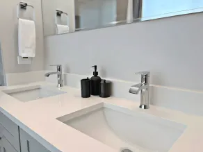 4BR Townhouse with Parking - WV rep 3 - Image 5