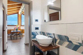 Apartamento 'Appartamento 1' con vistas a la montaña y Wi-Fi - Image 3
