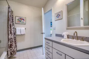 Nehalem Riverfront Home has Private Dock, Ten Minutes to the Beach in Manzanita! - Image 3